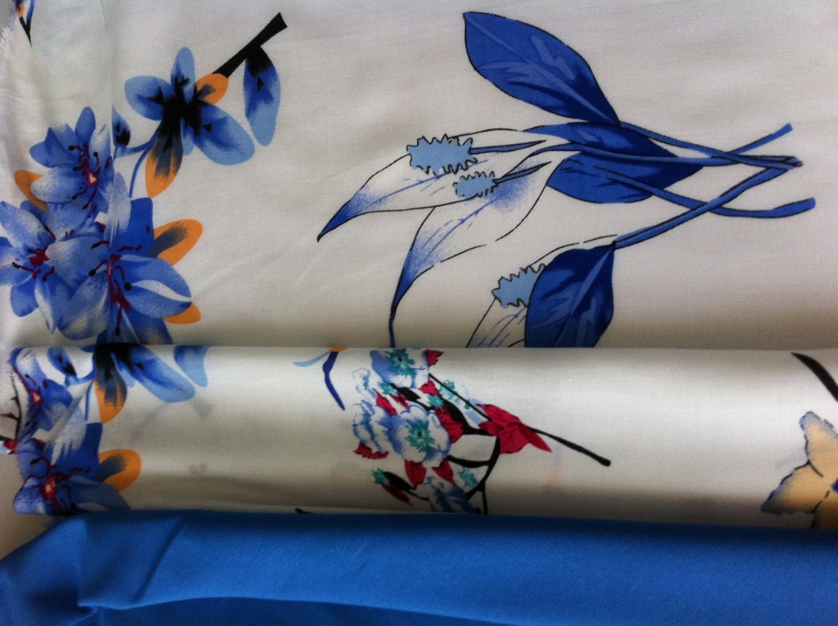 Штапель Цветочный Блюз голубой