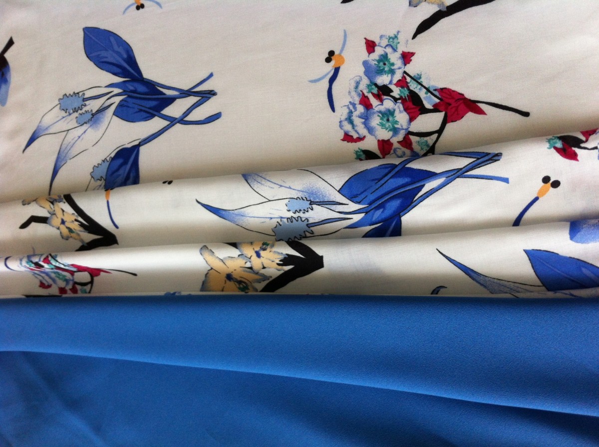 Штапель Цветочный Блюз голубой